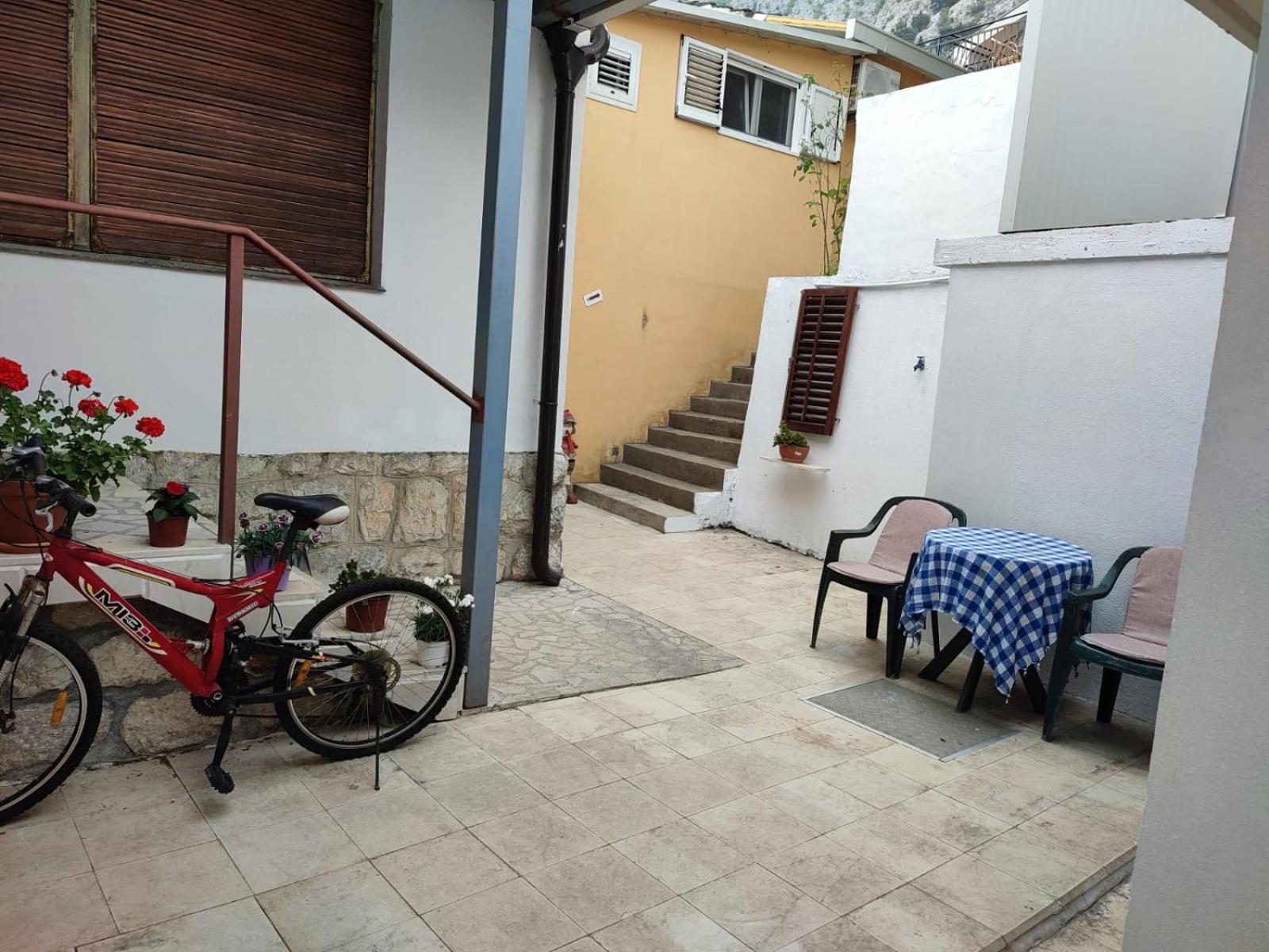 Bay Mola Home Kotor Exterior photo