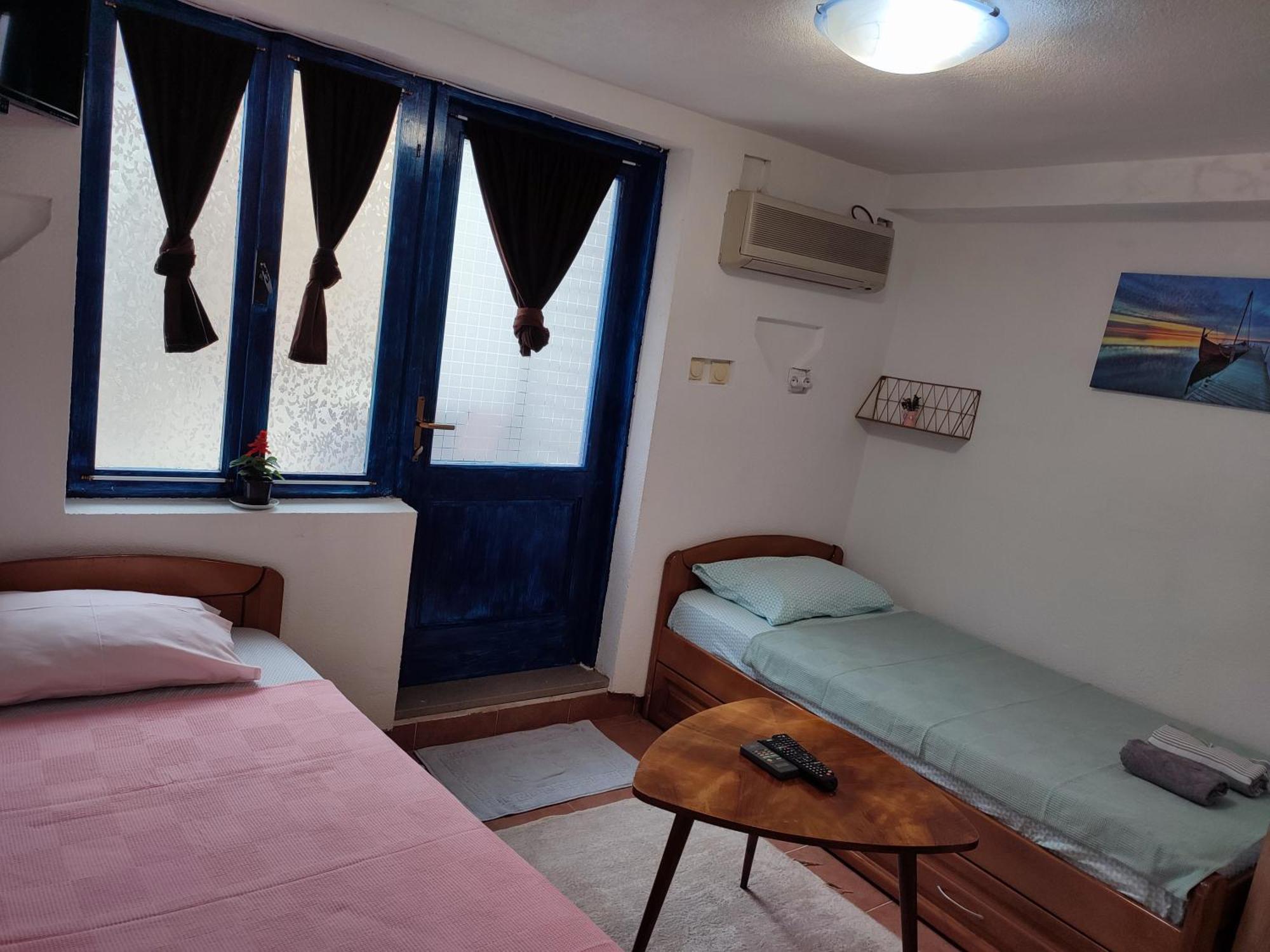 Bay Mola Home Kotor Exterior photo